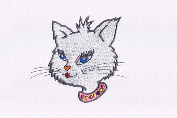 Queen Cat: A Designer’s Review of This 6×6 Embroidery Motif